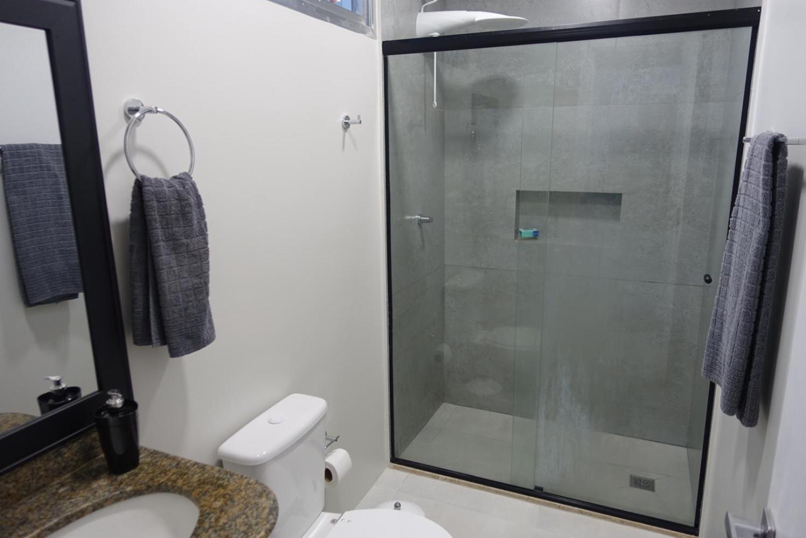 Angra Temporada - Apartamentos, 3 praias, piscinas, conforto, condomínio Angra dos Reis Exterior foto